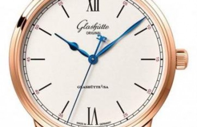 Компания Glashütte Original представила часы Senator Excellence